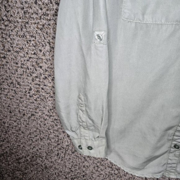 Chicos Top Womens 0 US Small Green Button Up Touch Of Cool Pockets Casual Ladies - Picture 3 of 7